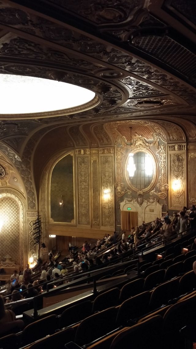 paramount theatre. paramount theatre