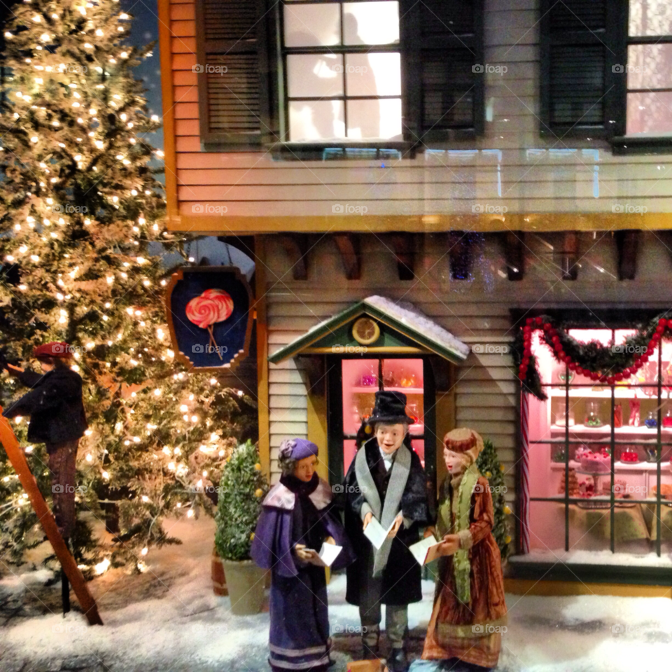 christmas window singing dance by byg