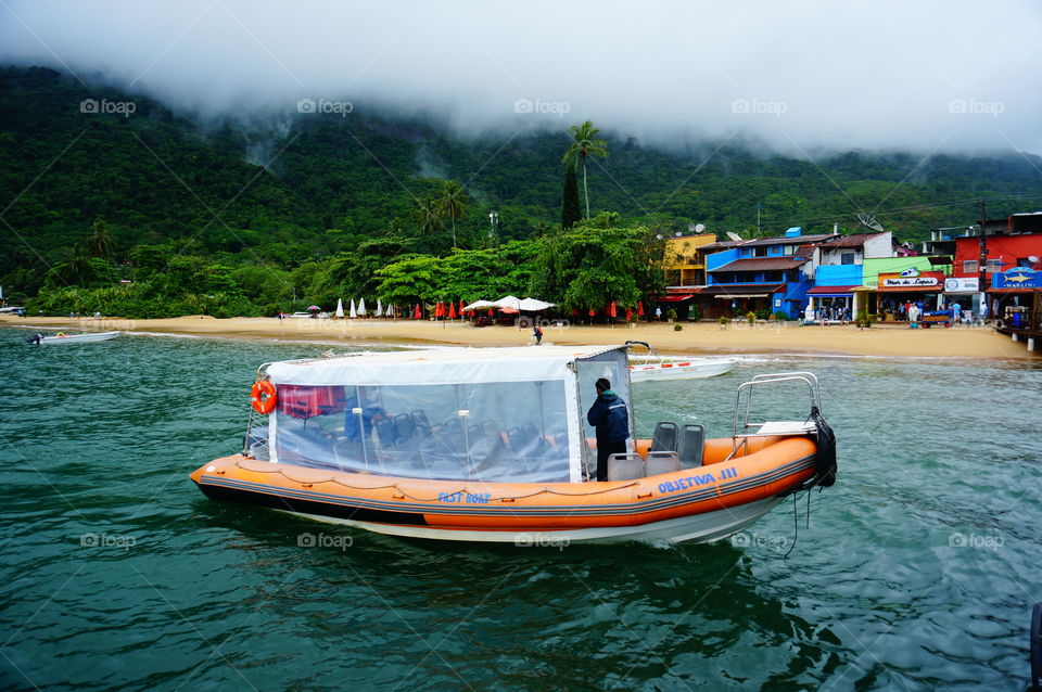 Boat in the middle of ocean