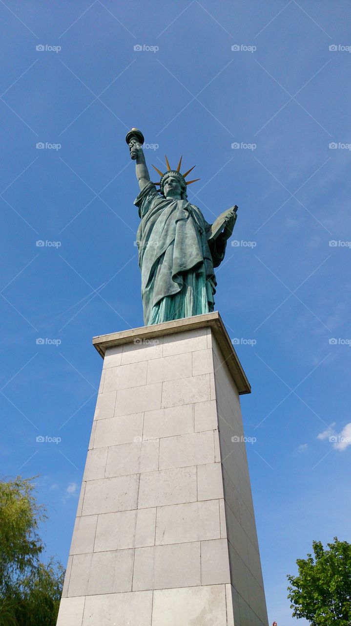 Paris, Statue of Libery