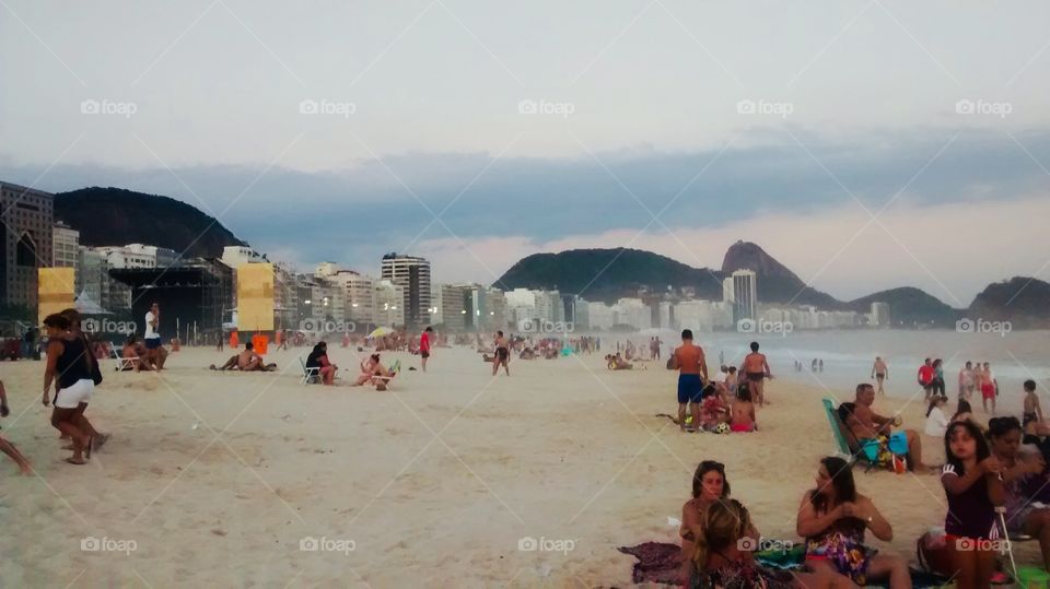 Sunset in Copacabana Beach. Río de Janeiro 