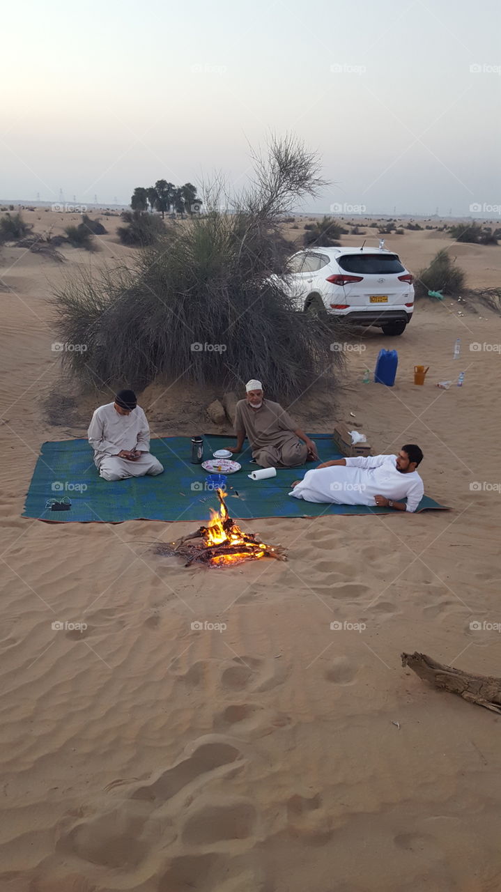 A session in the desert of Dubai with my father, my uncle and my brother