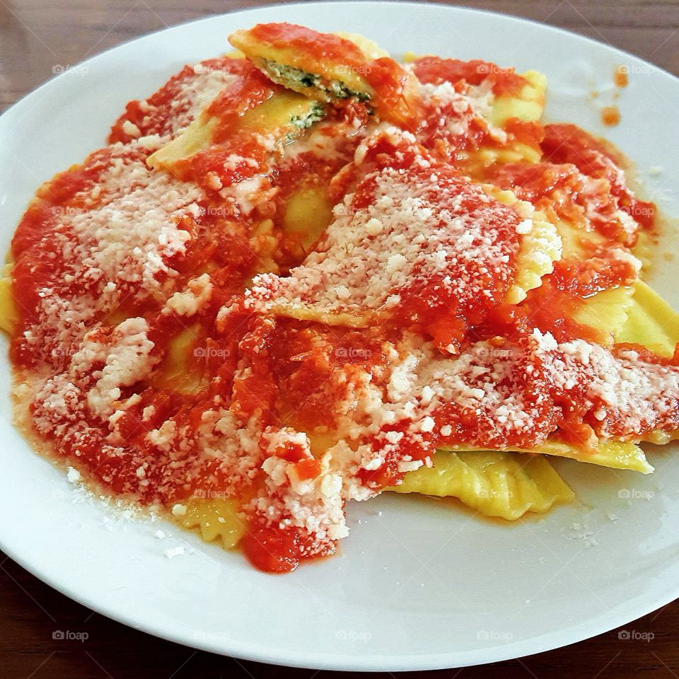 Ravioli and tomatoes