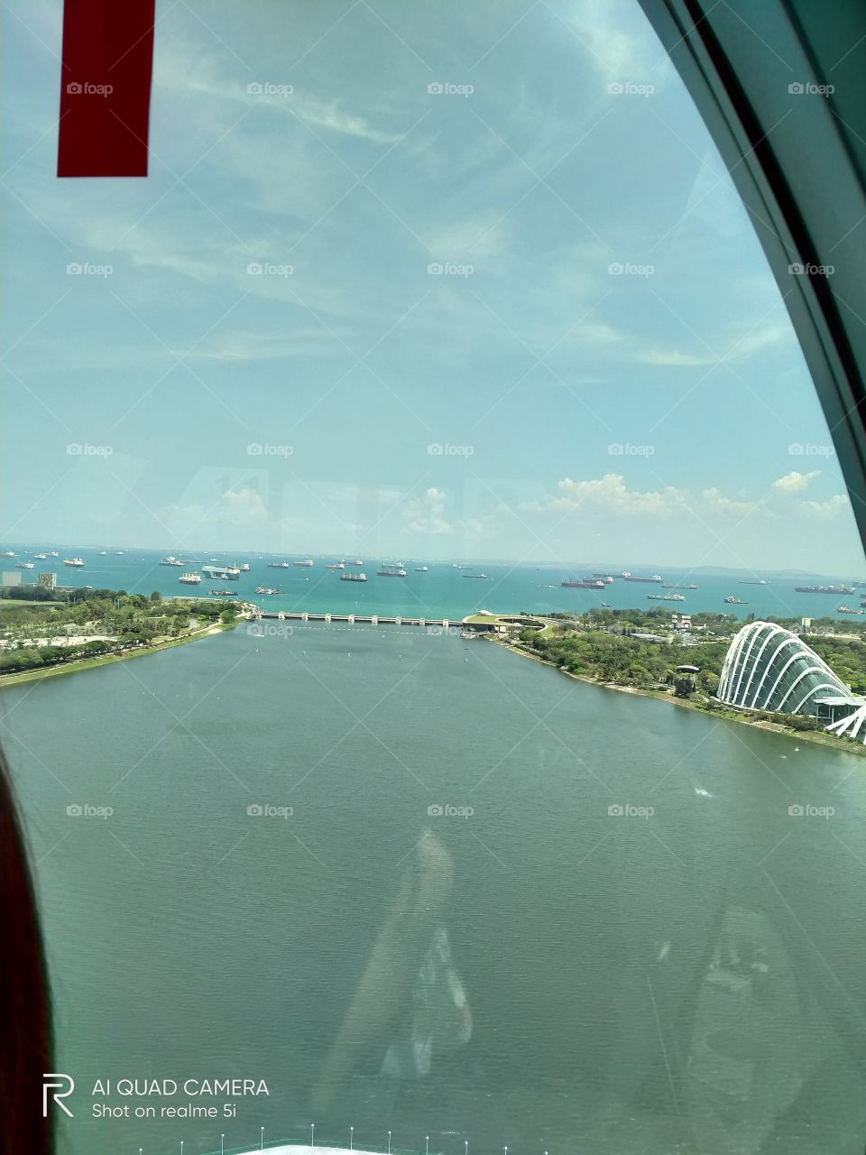 Let's fly Singapore iconic building