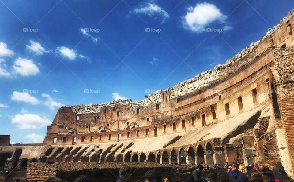 Easter sun at the colosseum 