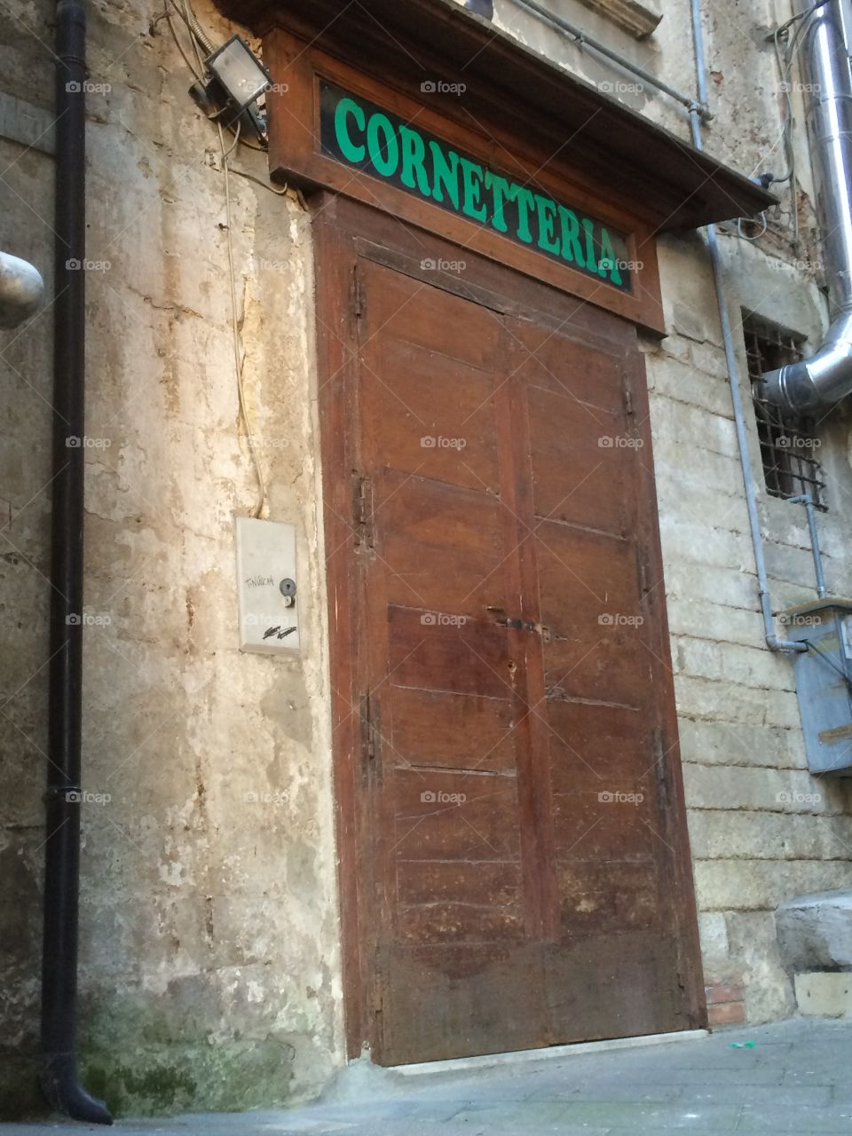 Front door sweet croassant shop