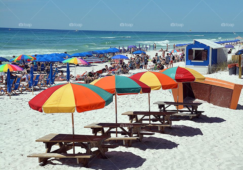 Vacation Series: Beaches - A Day at the Beach - When you go to the beach, there are a variety of fun activities to enjoy. Depending on your idea of a fun day at the beach, you can be as active or sedentary as you like