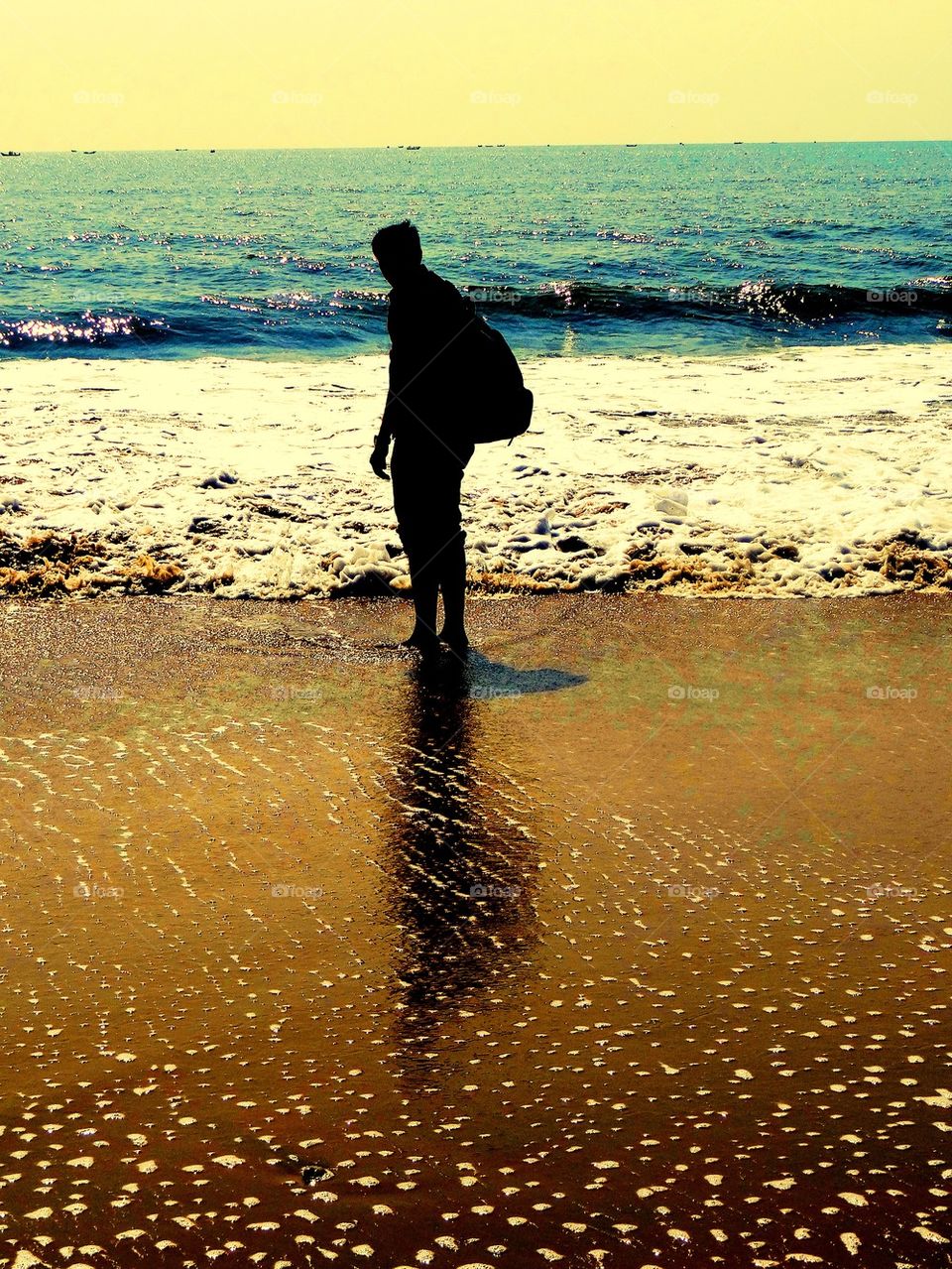 traveller and the beach