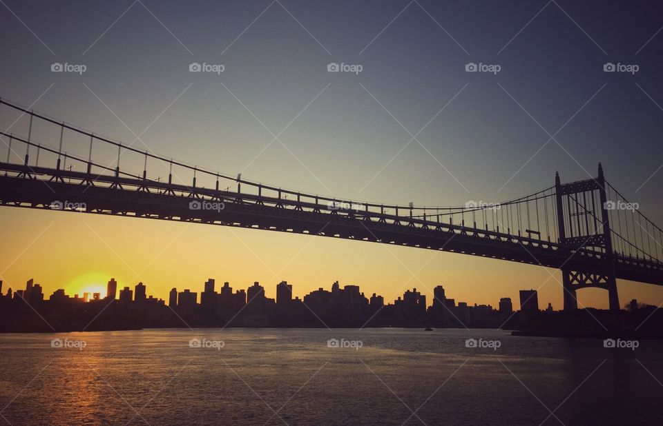 Sunset view from the Astoria Park in Queens 