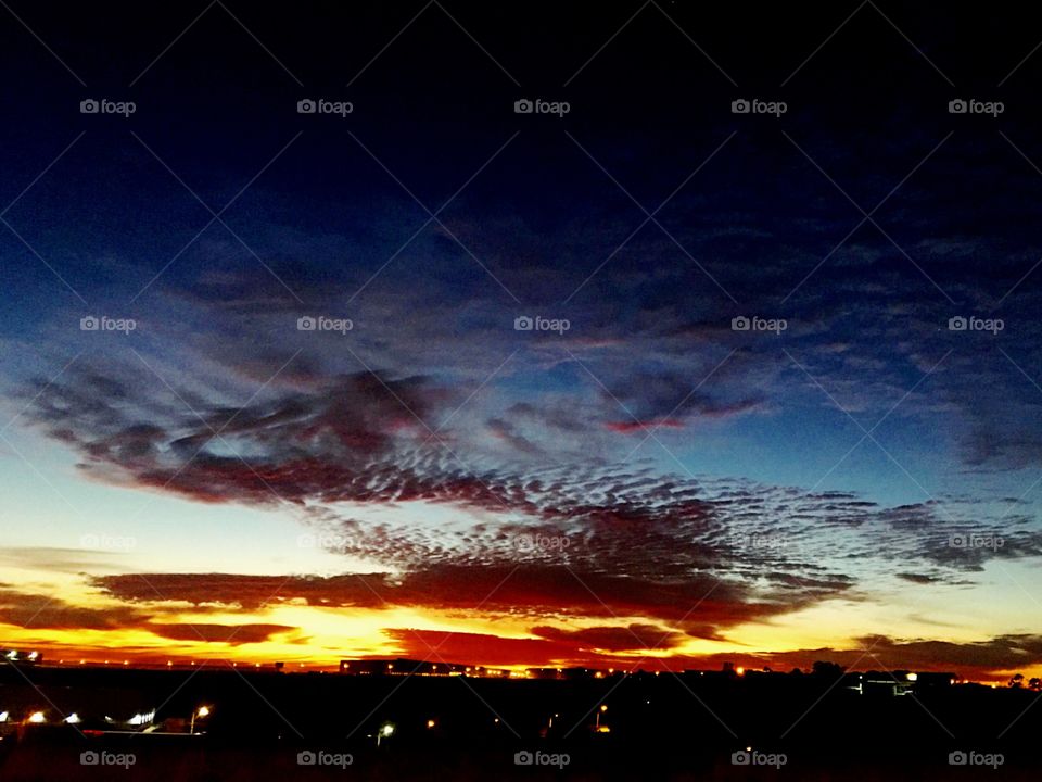 🌅06h20 - Desperte, #Jundiaí.
Que a jornada diária possa valer a pena!
🍃
#sol #sun #sky #céu #photo #nature #morning #alvorada #natureza #horizonte #fotografia #pictureoftheday #paisagem #inspiração #amanhecer #mobgraphy #mobgrafia #AmoJundiaí