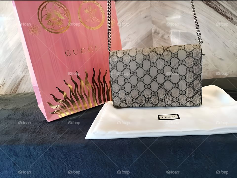 gucci bag with box