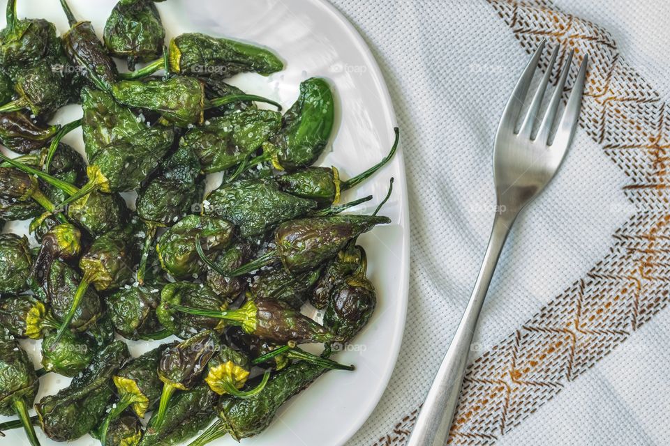 Padrón peppers