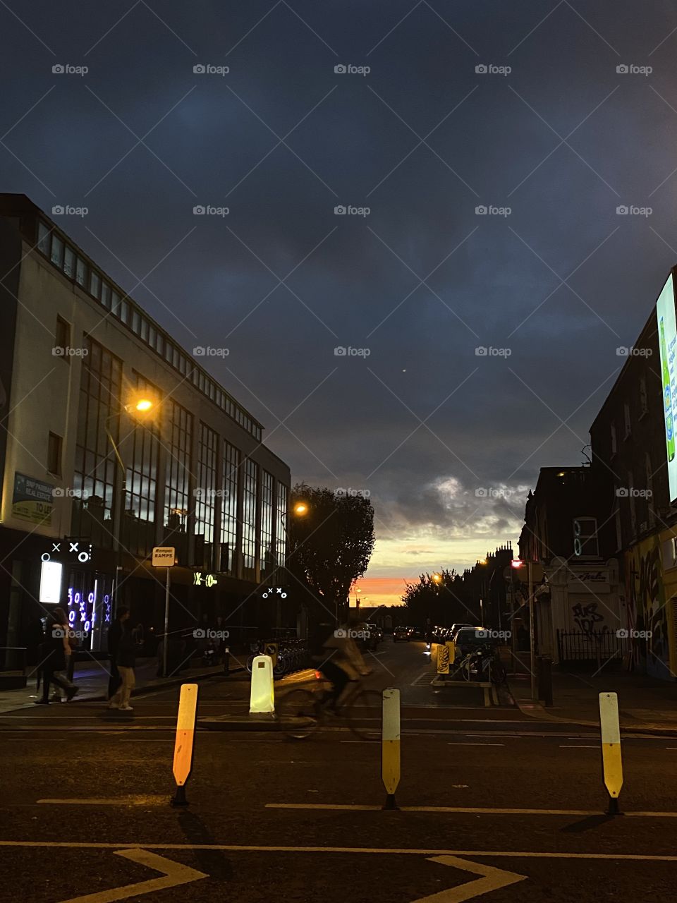 The sunset and the city 