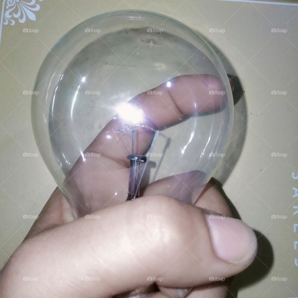 CIRCULAR  SHAPE  : a Bulb 💡