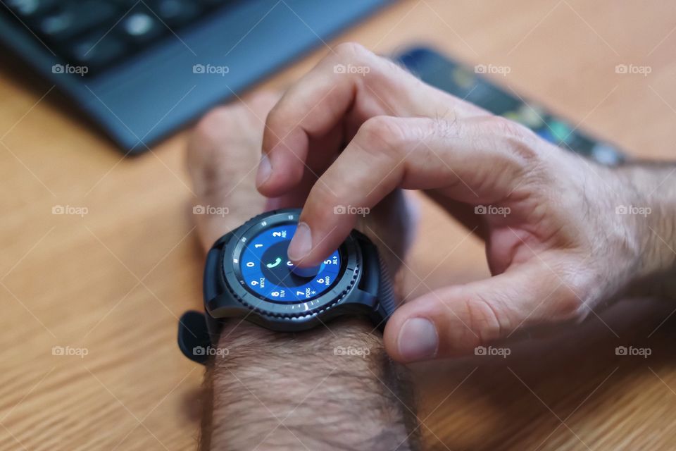 Dialing on smartwatch...