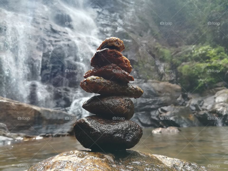 Art of Rocks balance