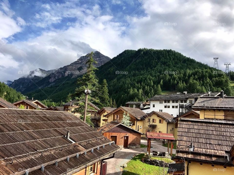 Villa in alpen mountain