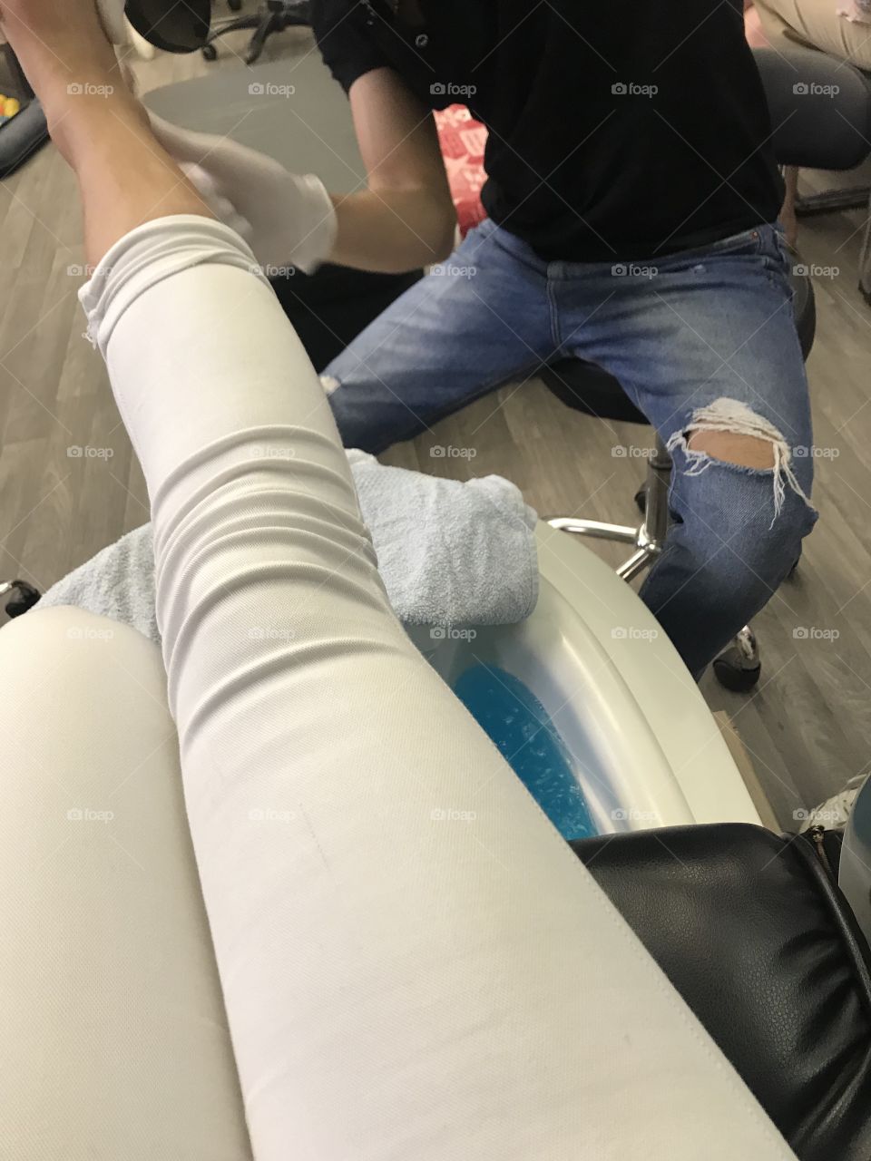Pedicure in white jeans 