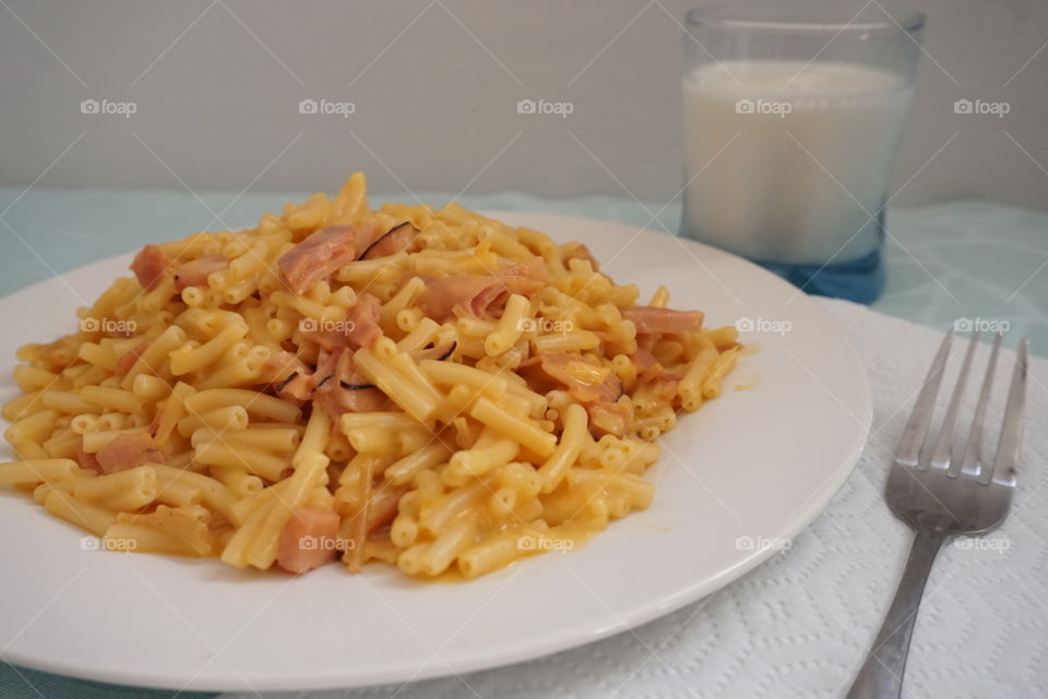 Mcaroni Cheese and Ham
Homemade Cuisine