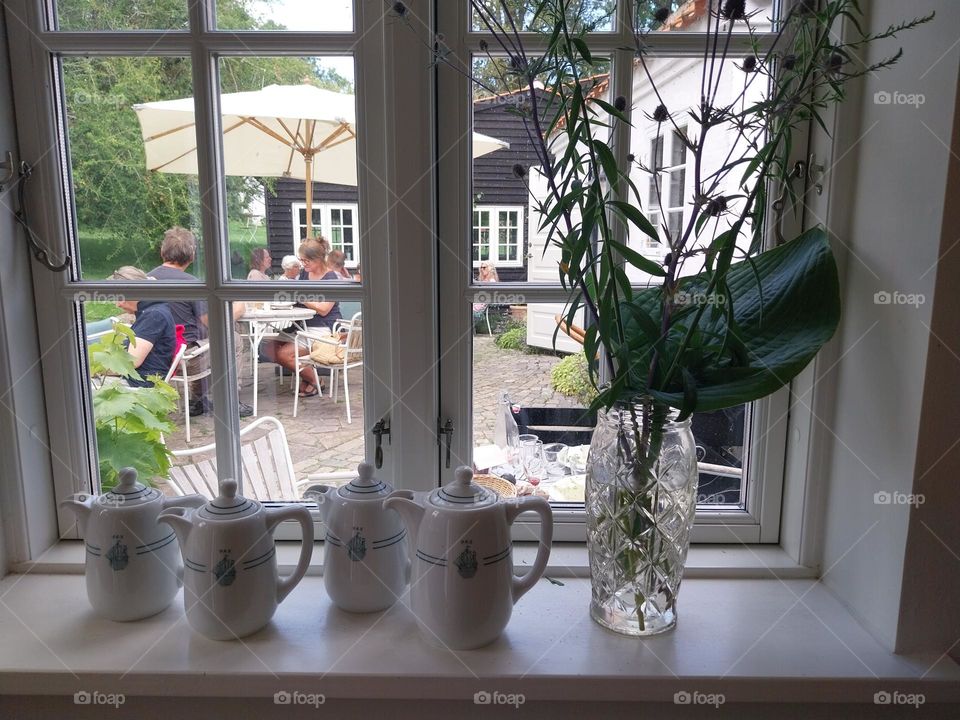 johannes larsen's cafe