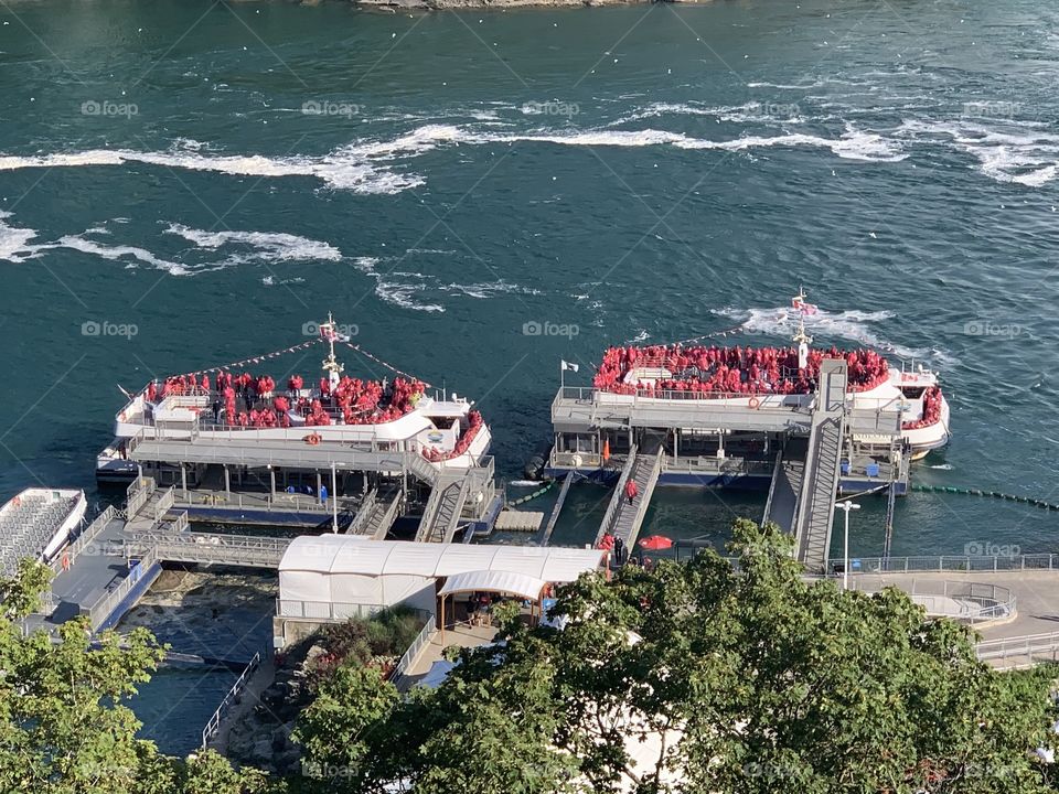 Niagara Falls - HornBlower boat cruise 