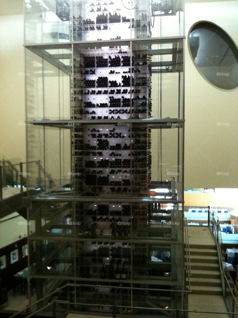 Auto mastic wine rack