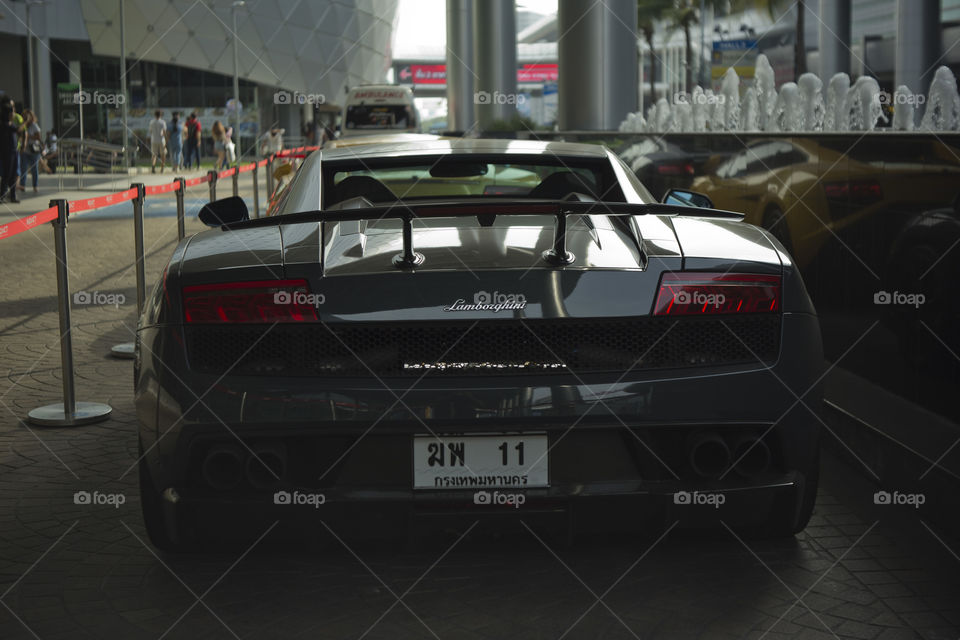 Lamborghini Gallardo coupe rear view