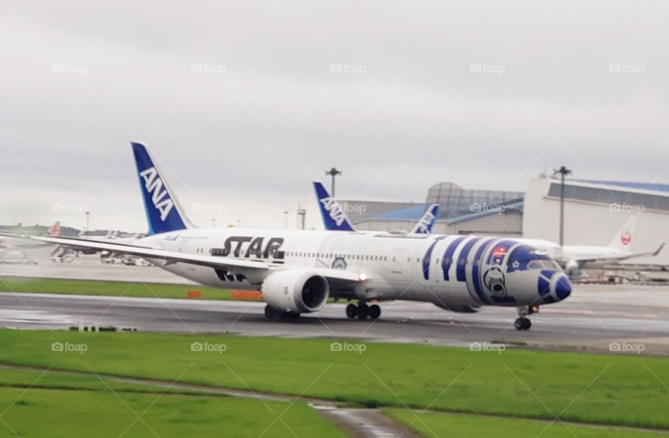 ANA airlines Star Wars themed plane