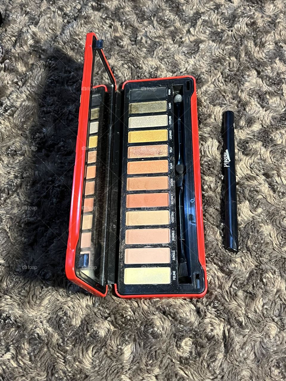 Rectangles and colors at the make up