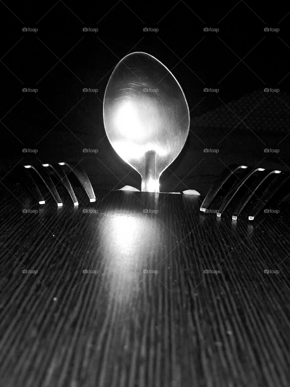 Spoon and fork creativity- spoon's hand