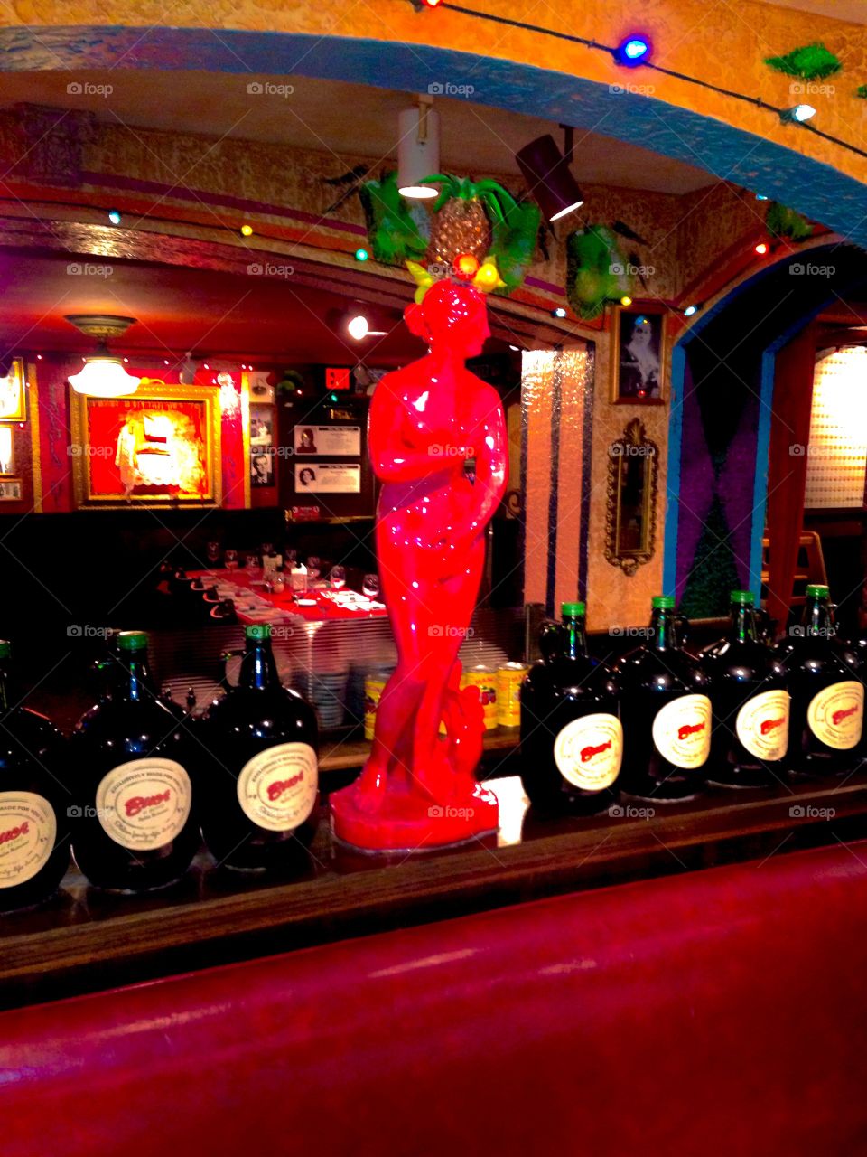 Red Statue

Published by:
HappyBrownMonkey 