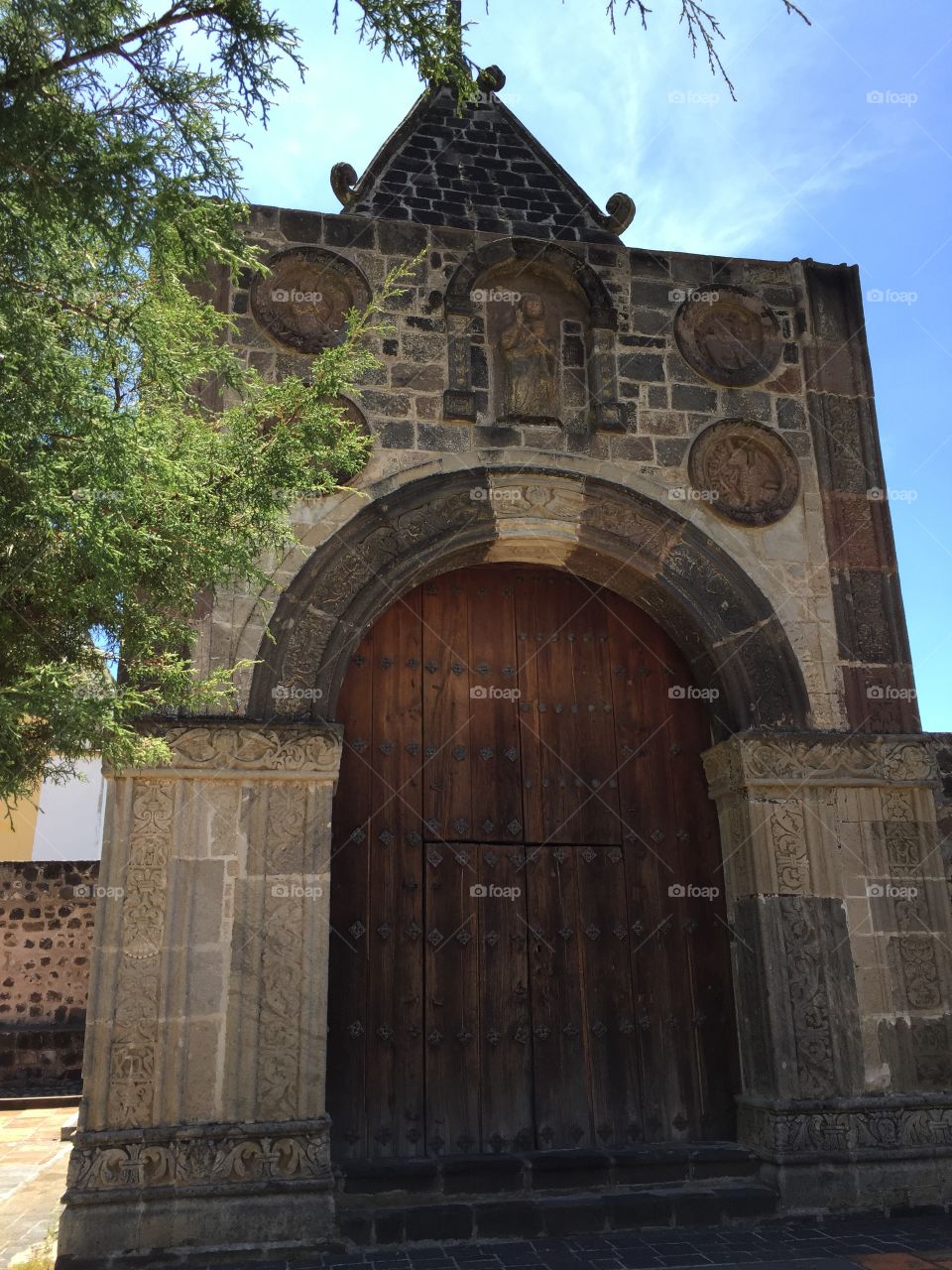Puerta de capilla 