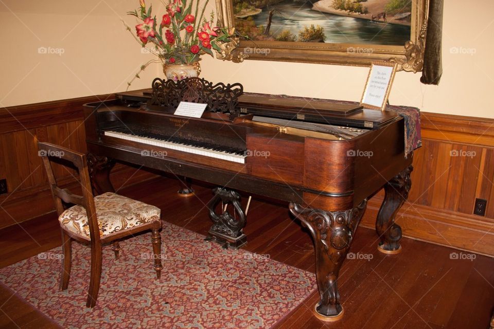 Antique Piano