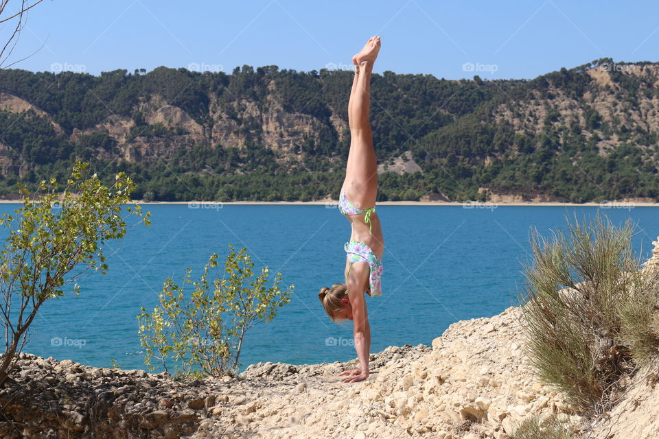 handstand Lac de Sainte-Croix