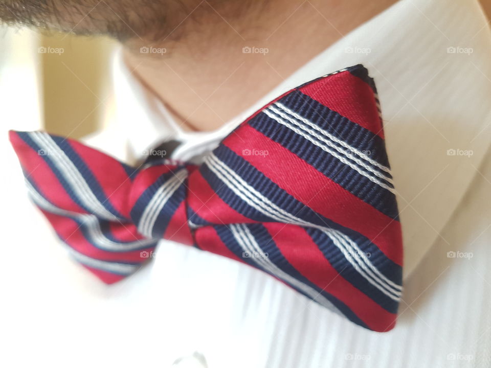 Bow tie stripe