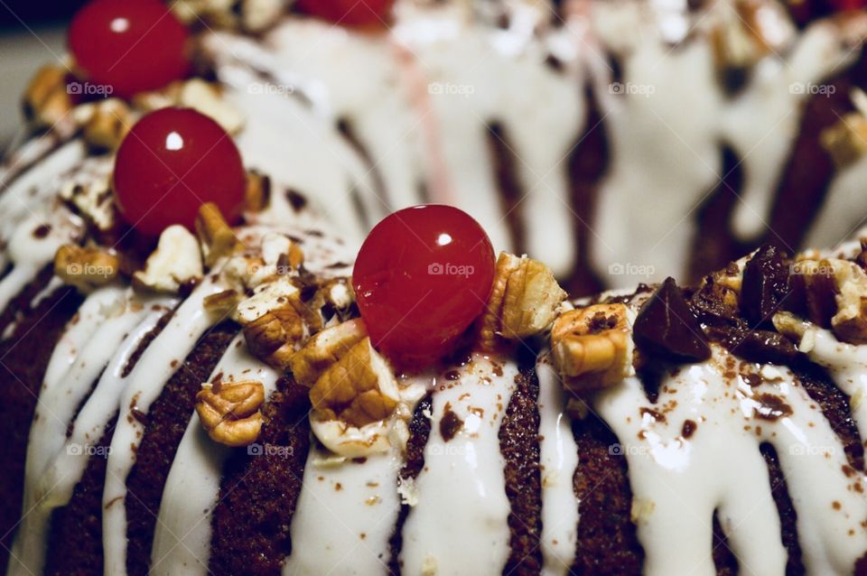 Bundt cake with nuts and cherries 