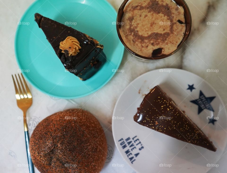 Nut for you ,caramel special cakes with chicken bagel 🥯 and home made café Mocha Latte. Food photography at home