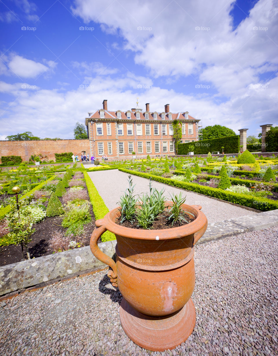 Stately home. Garden