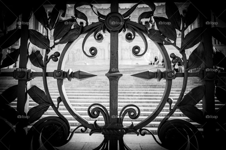 Architectonics gates