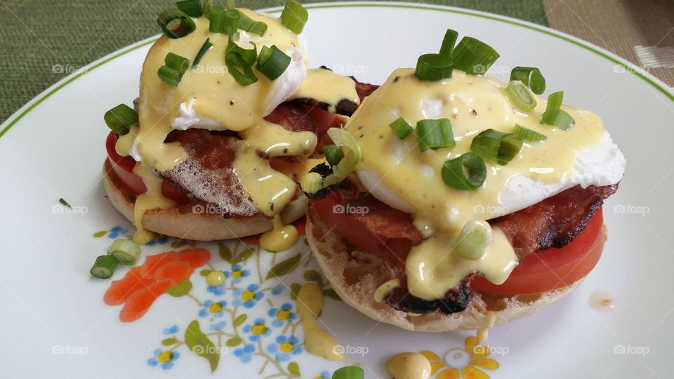 Homemade Eggs Benedict. The boyfriend and I tried making eggs benedict. They turned out tasty! 