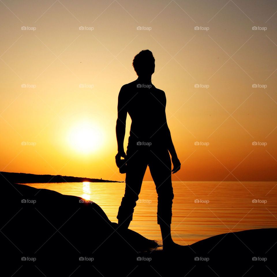 summer sunset vacation man by linderborg