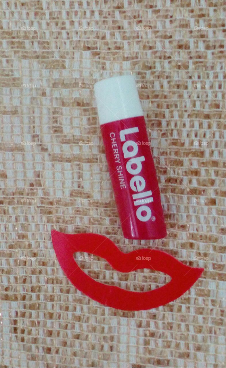 Show the cozy side of Labello!