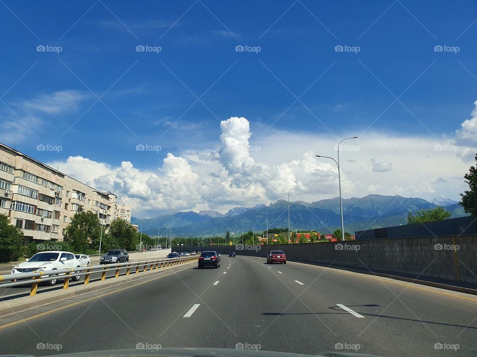 road traffic and mountains