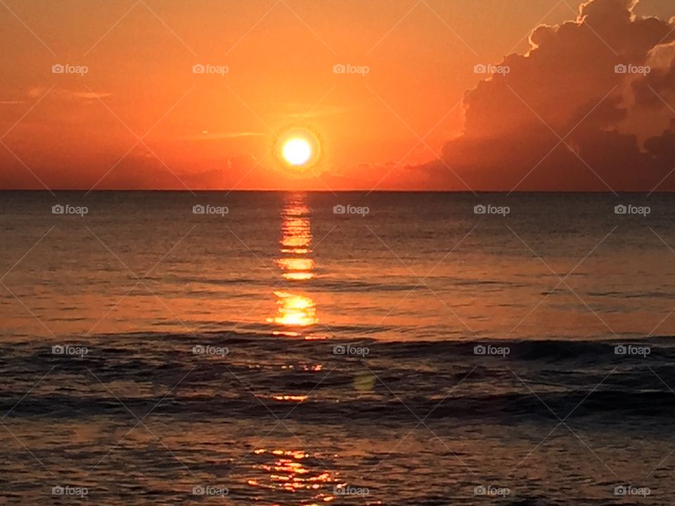 Sun glow . Fort Lauderdale beach sunrise 