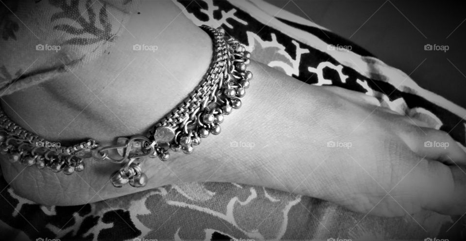 Indian jewellery : silver anklet, silver jewellery