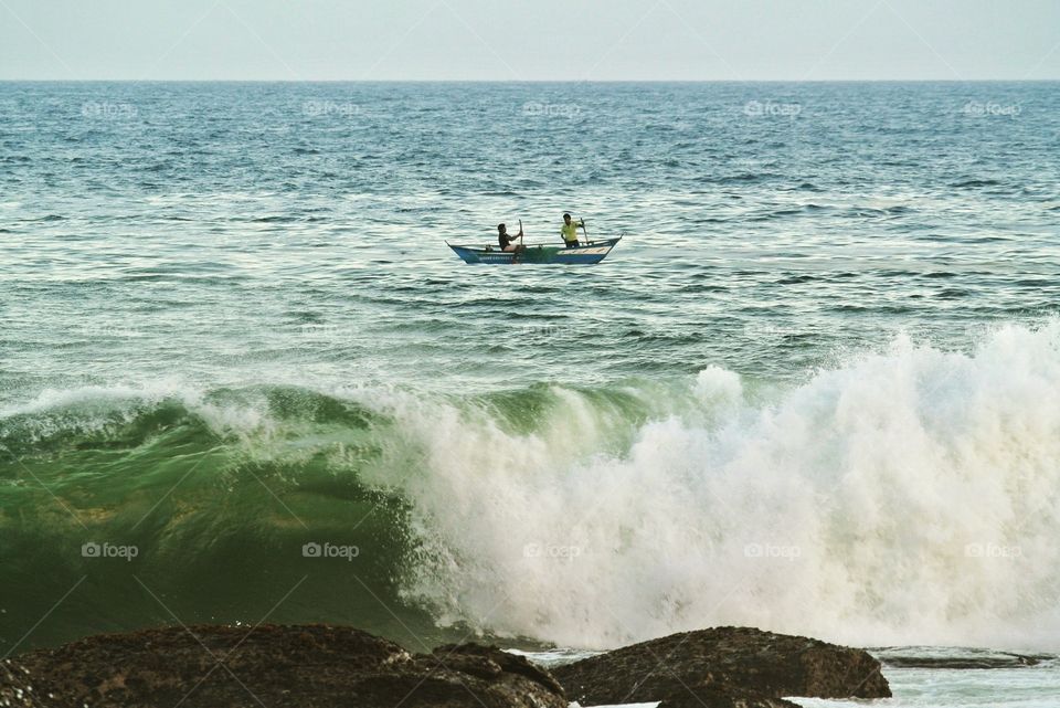 Fishermen in the Indian Ocean #tangalle #no_emptiness #srilanka 🚶🏽