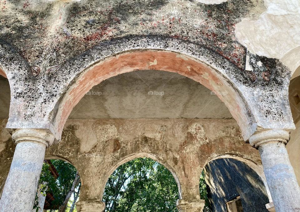 Arches on the outside of an old Spanish hacienda 
