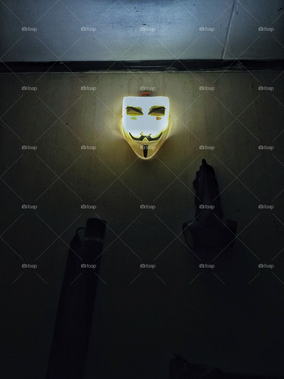 Anonymous mask