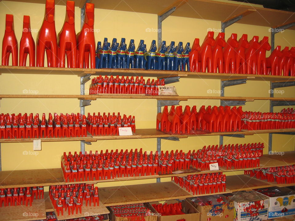 Arts & crafts supply
