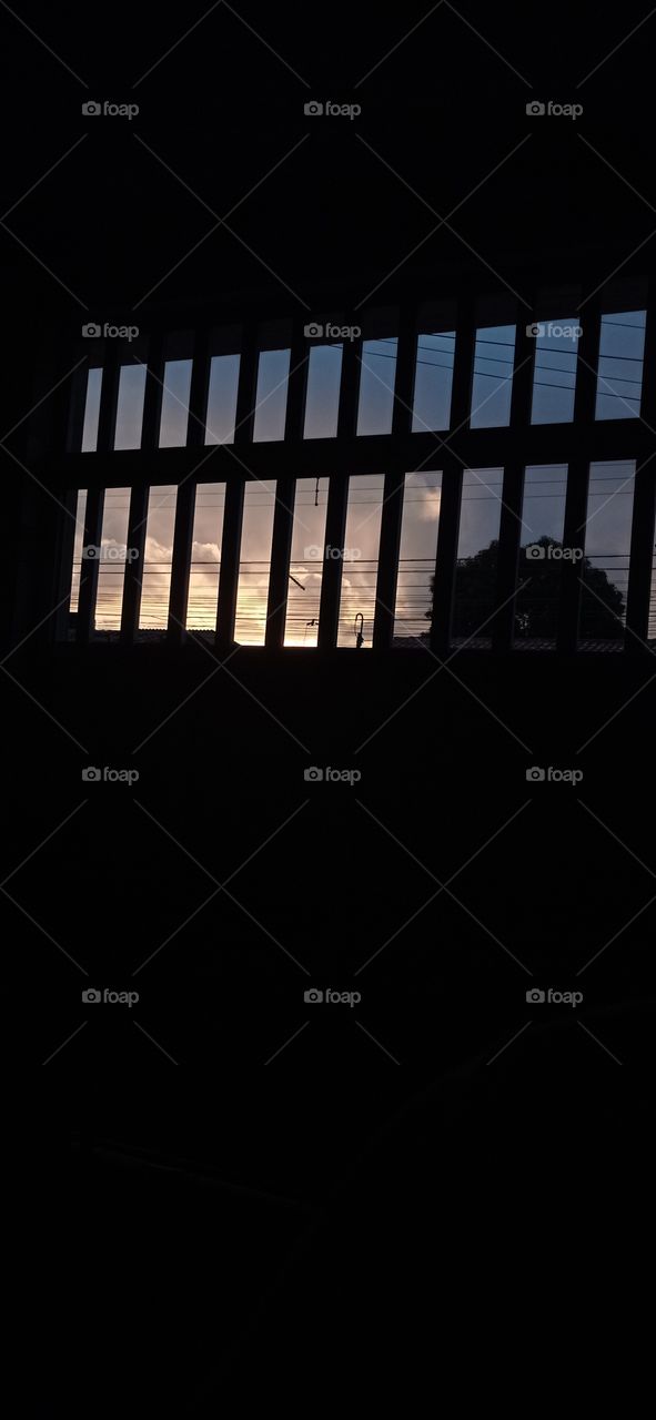 Do meu portão o que vejo? Um belo fim de tarde!